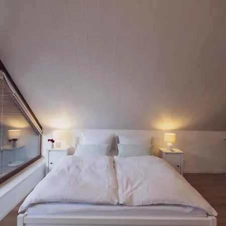 Frederiks Ferienzimmer Зенде